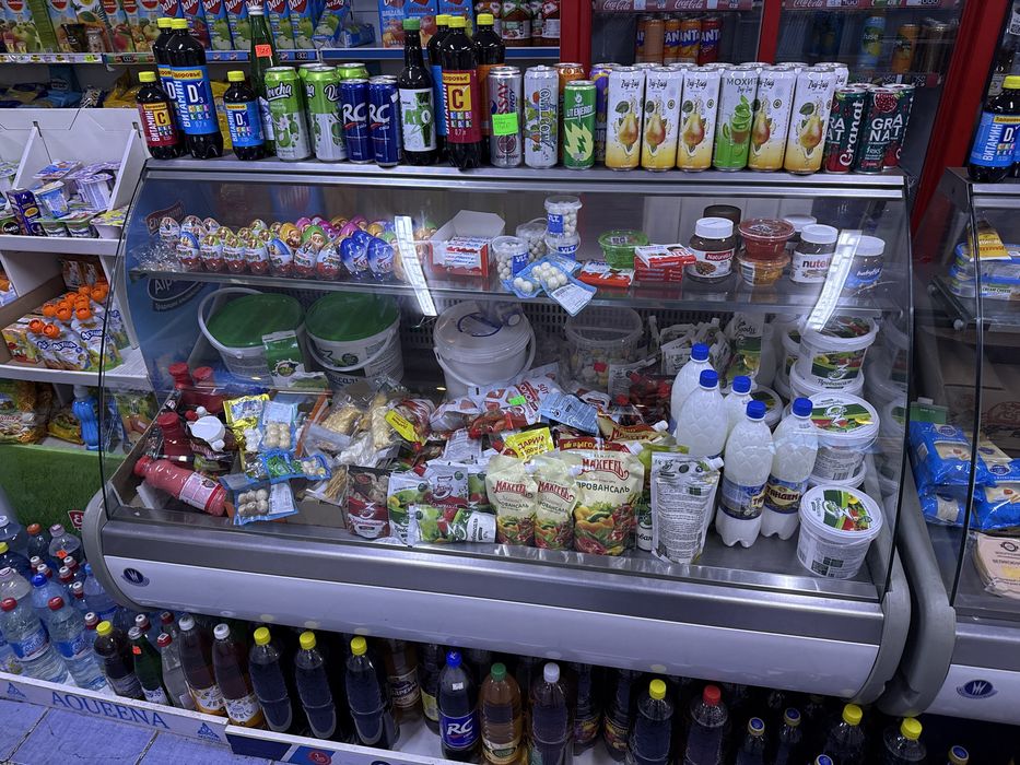 Витриный холодильник