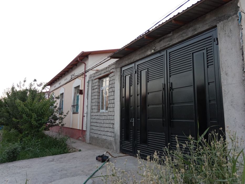 6 sotix 4 xonali uy sotiladi