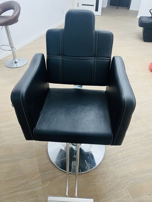 Кресло парикмахерская
