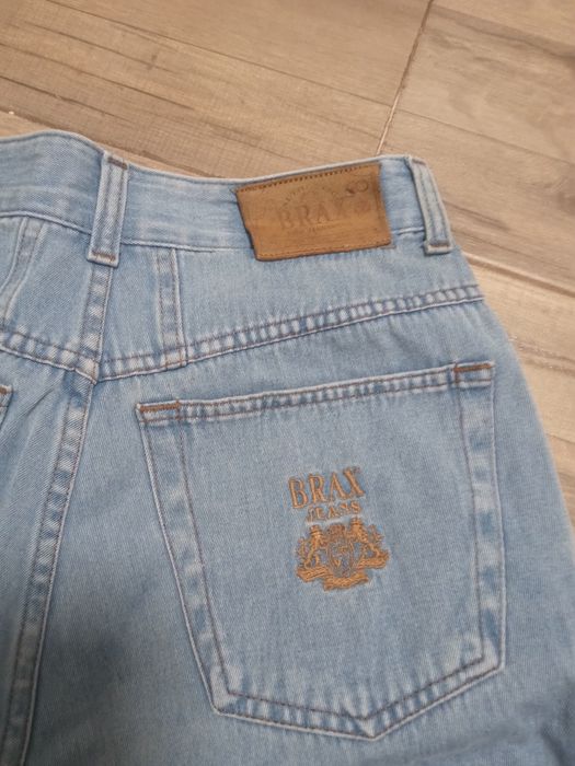 Pantaloni de fete