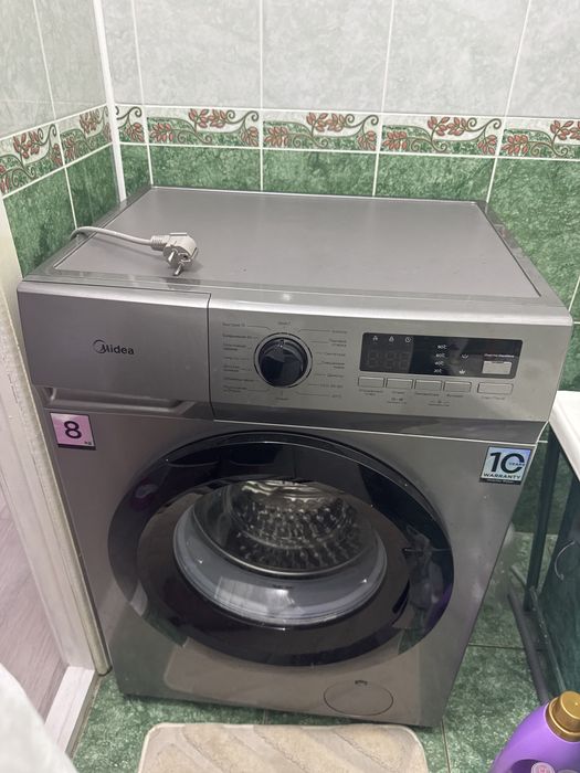 Продам стиралку срочно