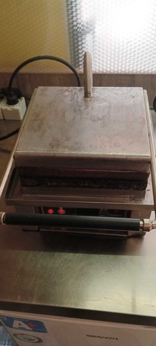 Гофретник Roller Grill