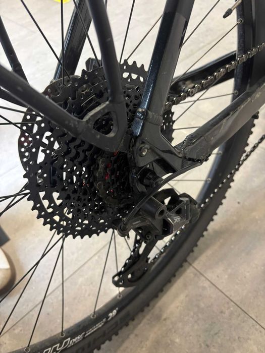 Bicicleta Electrica Cube Touring 625 (B.59871 Tatarasi)Ridicare person