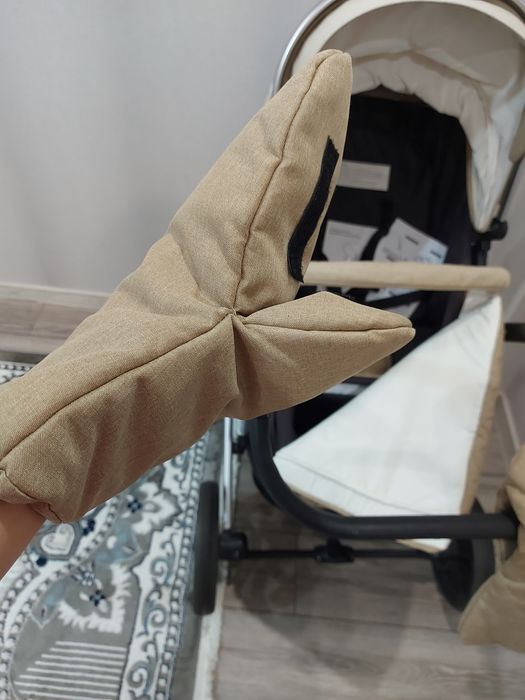 Каляска Hugs  2 в 1