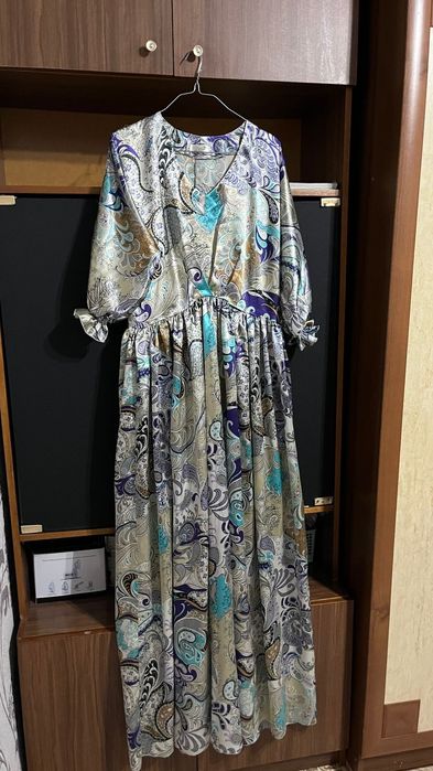 Продам вечерние платья