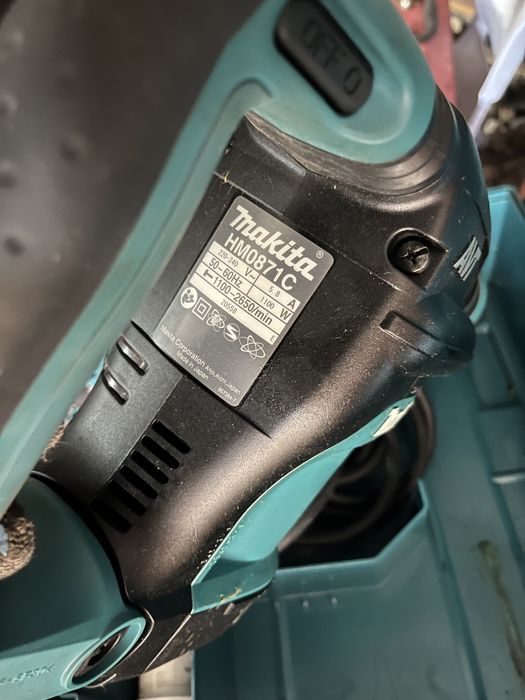 Отбойный молоток MAKITA