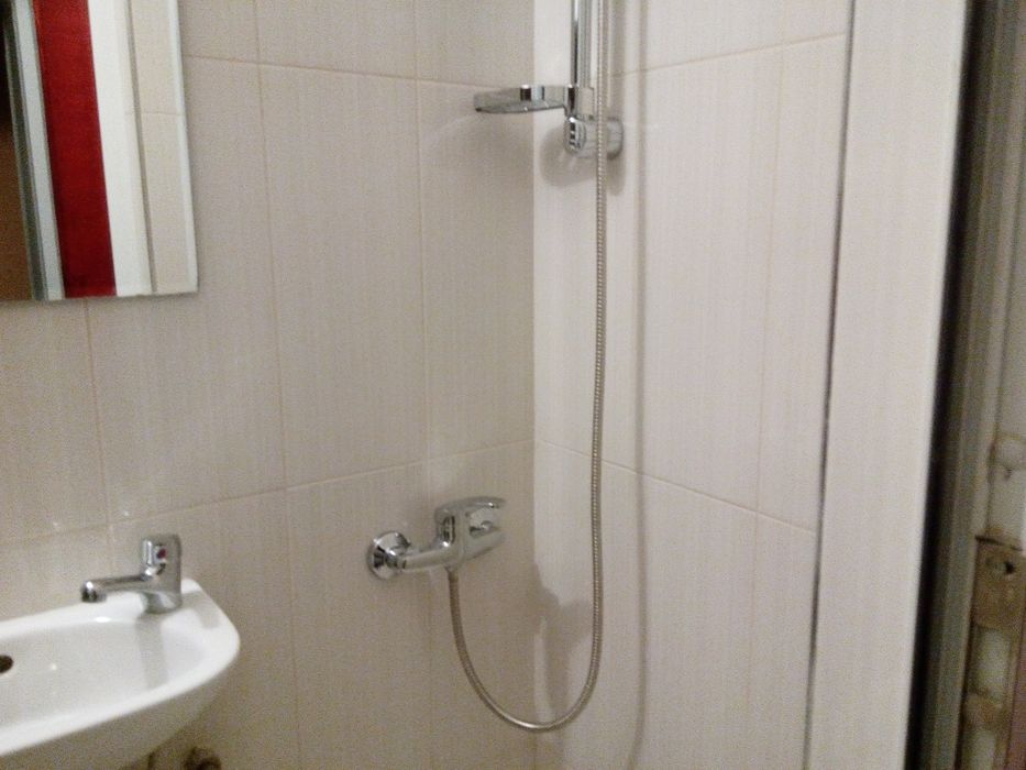 Дава се под наем Къща в Свищов - 100 кв.м за 66.3 € - Снимка #4