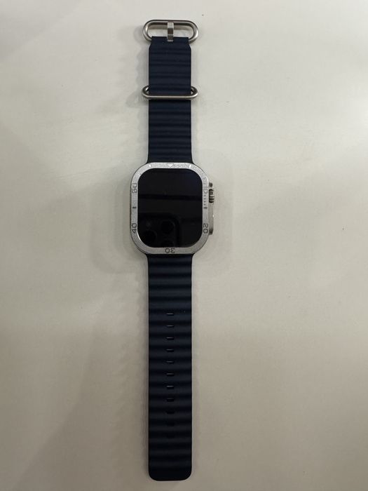 Apple watch ultra 2 - 49 mm Titanium