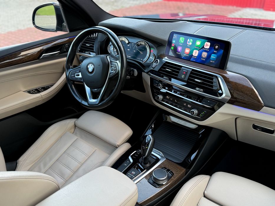 BMW X3 30i XDrive Panoramic HeadUp Interior Sport