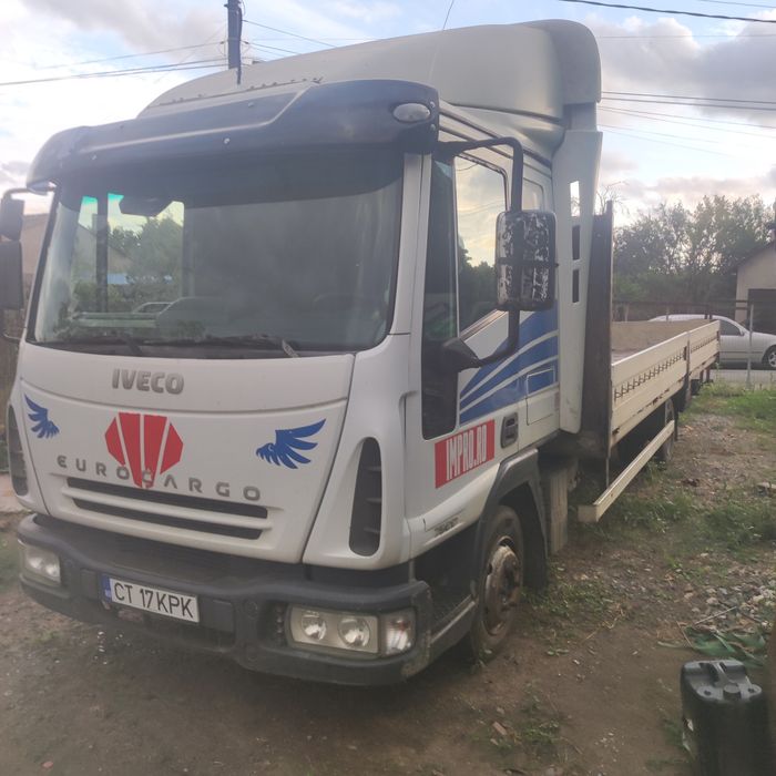 Iveco eurocargo cu obloane