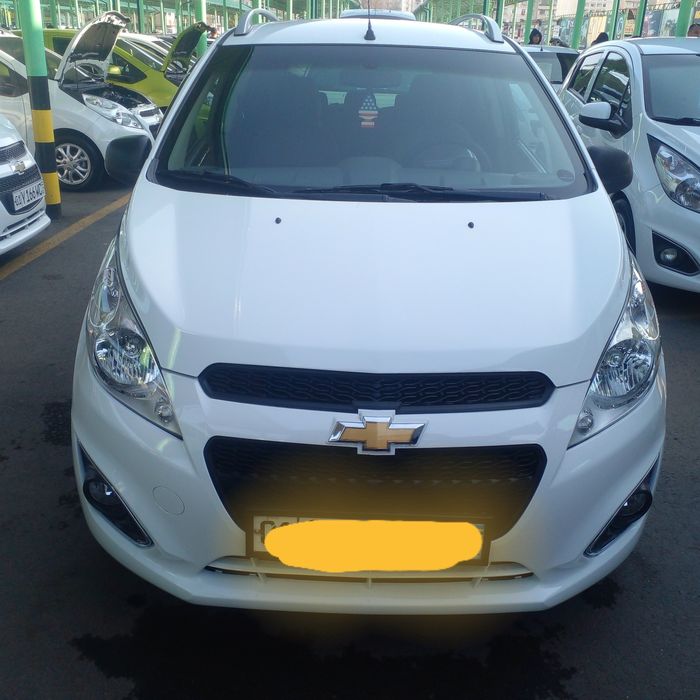 Spark oq 2010 aftomat 1 mator sastayena zo'r.birinchi qo'l kami bor