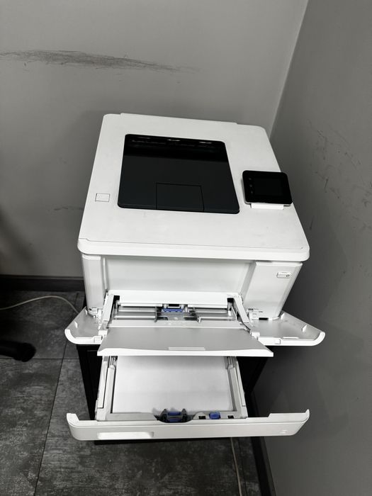 HP Color LaserJet Pro M454dw