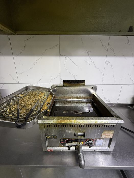 Фритюрница газовый(фри,чиккин,рыба)