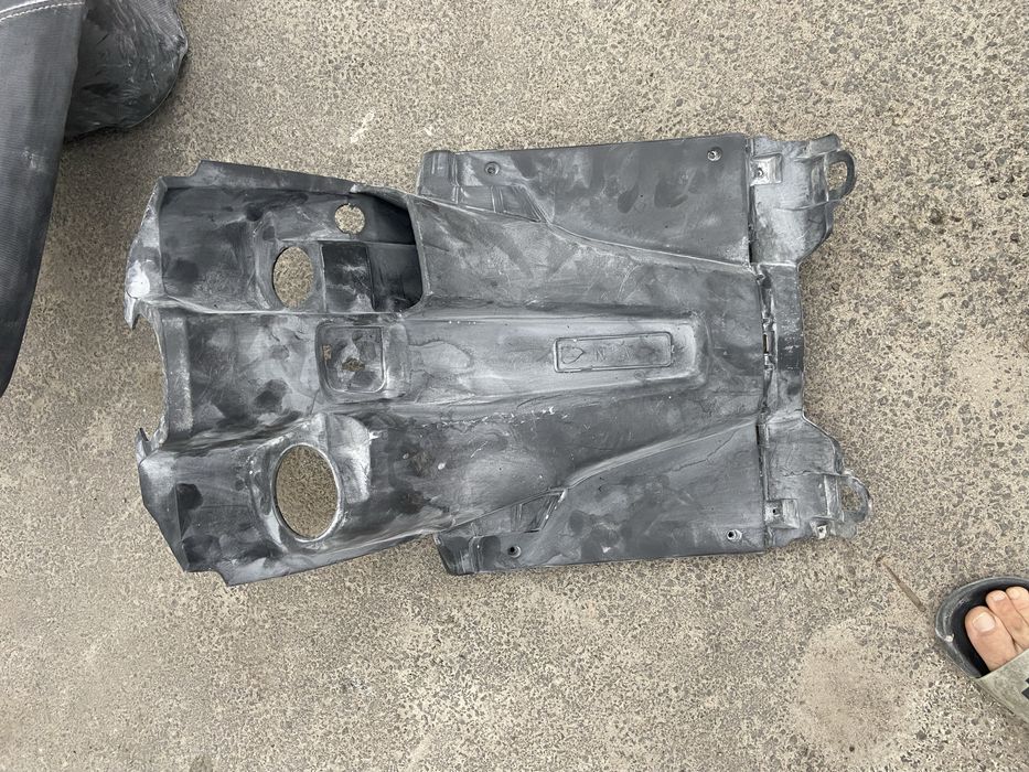 Пластик на Танк б/у