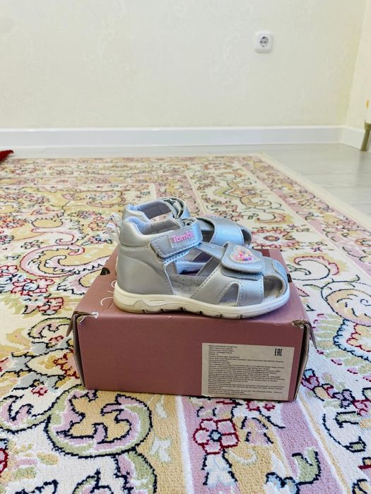 Сандали новые 23р.