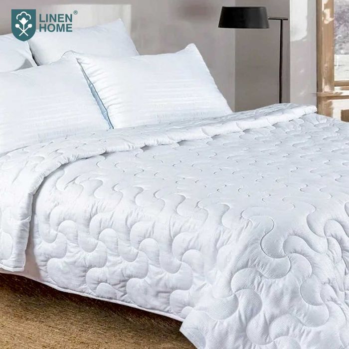 Двуспальное одеяло