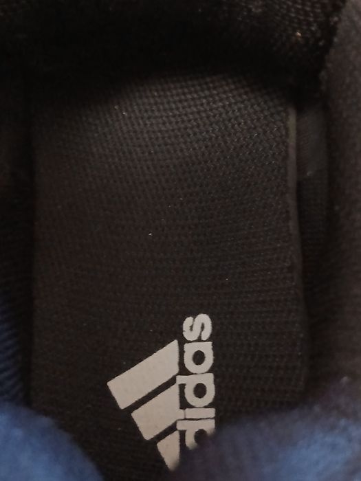 Маратонки ADIDAS