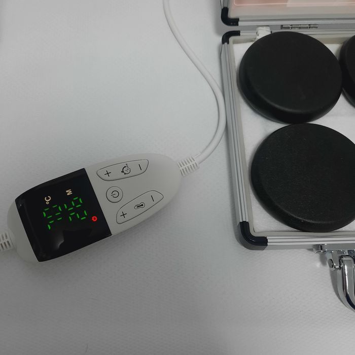 Set  complet pentru masaj cu pietre calde cu incalzitor (în stare foarte buna)