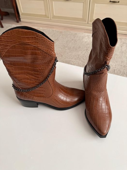 Сапоги осение новые