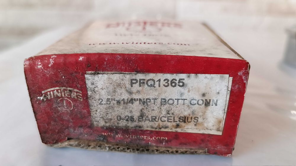 Манометър - WINTERS - PFQ1365 - 2.5"x1/4" - 0-25bar/celsius