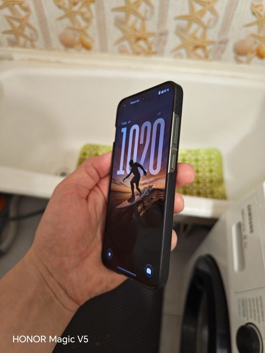 OnePlus 13s компактный смартфон