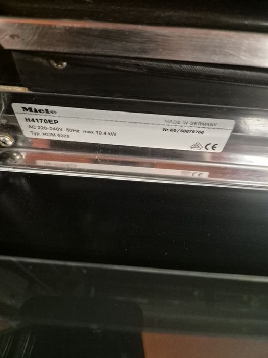 Фурна с керамични котлони Миеле за вграждане гаранция 12м