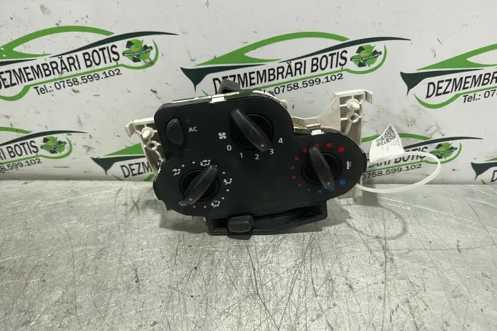 Comanda clima AC climatronic 69577008 Dacia Logan 2005 1.4 MT (75 hp)
