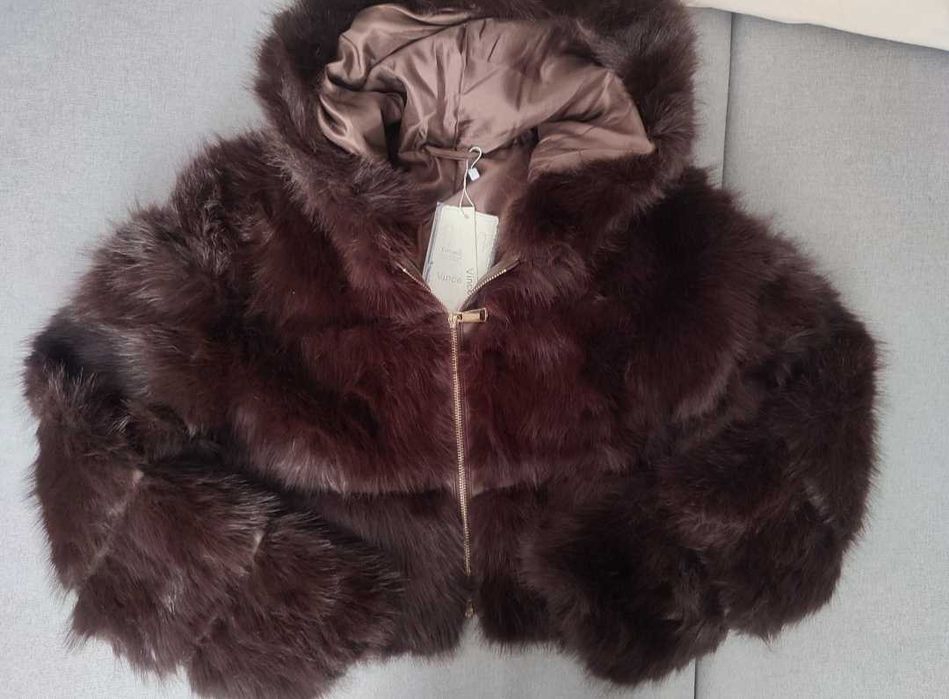 Дамско късо палто с косъм