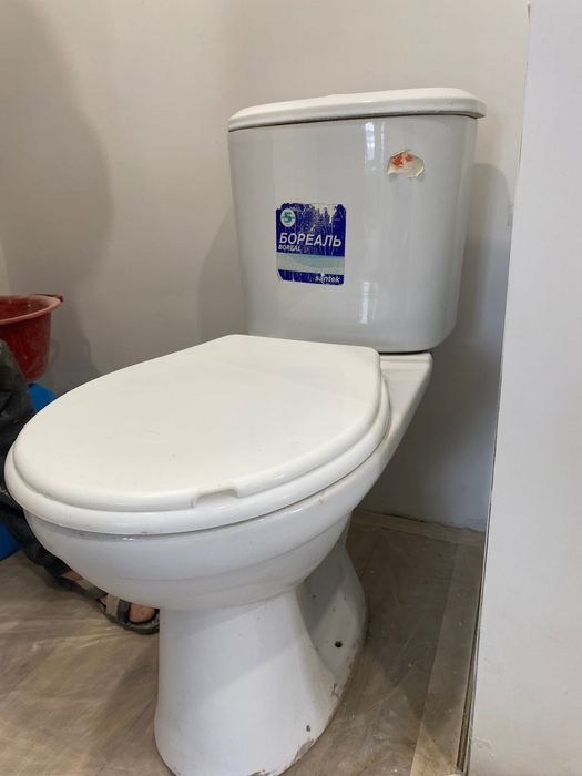 Унитаз Бореаль б/у