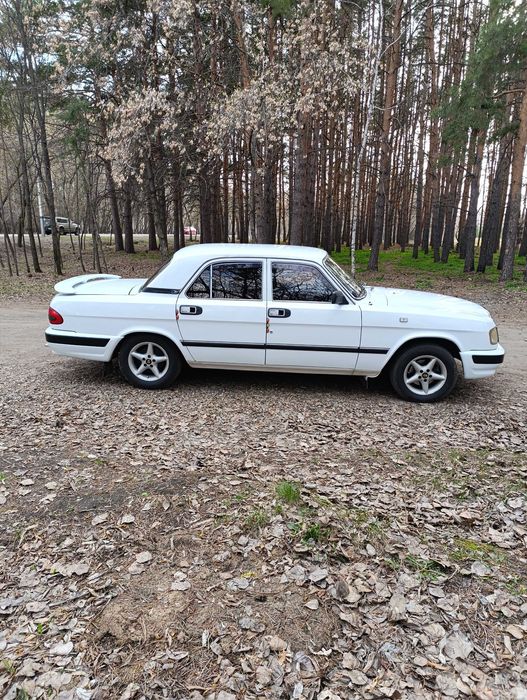 Автомобиль ГАЗ-3110 Волга