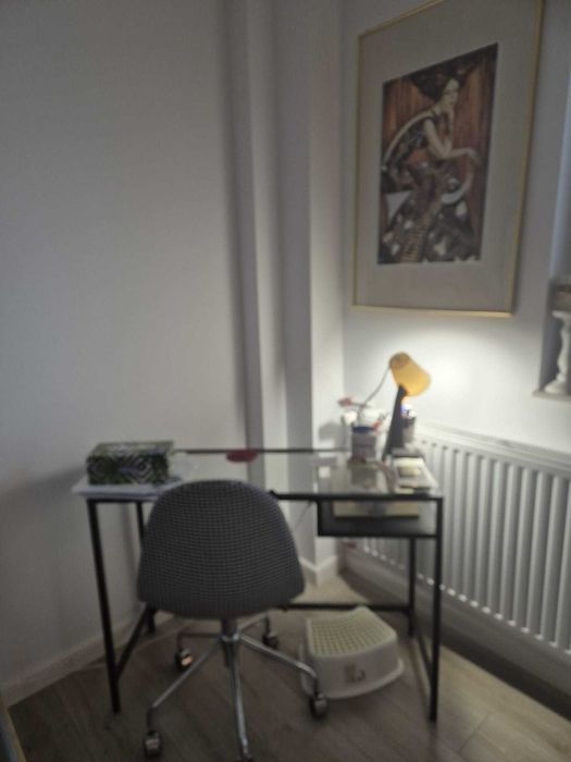 Scaun de birou ergonomic Kring Amelie, material textil alb/negru