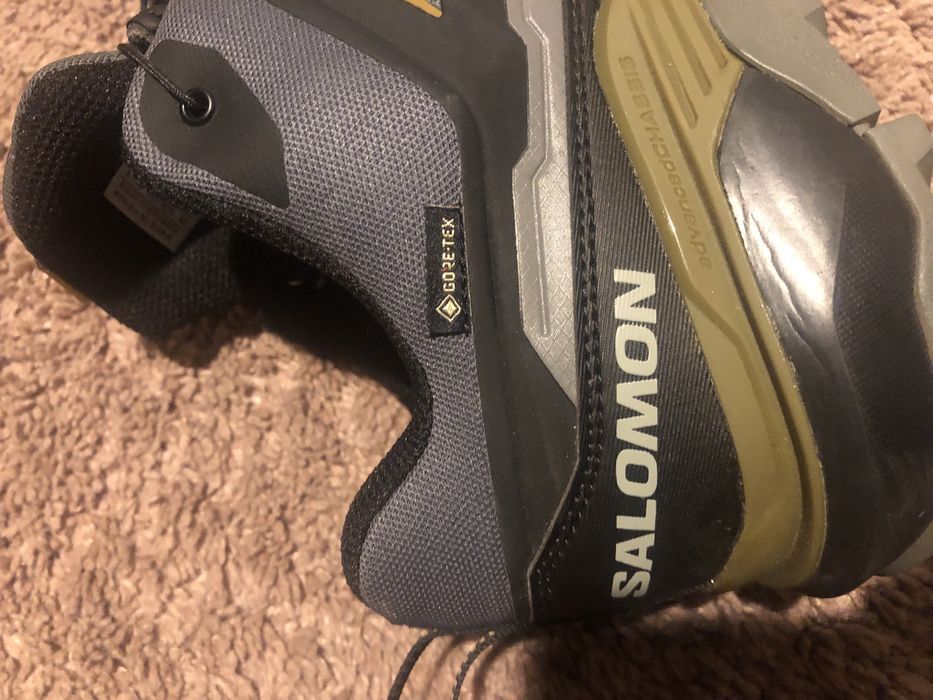 Pantofi noi de drumetie Salomon X Ultra 360 cu membrana Goretex