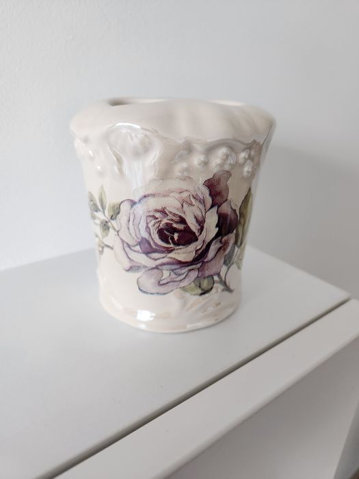 Поставка за четки за зъби