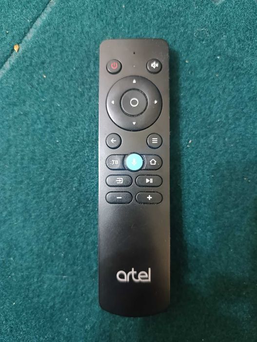 Artel Smart TV 32" (смарт-телевизор)