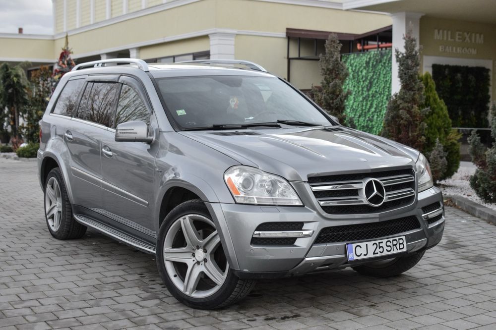 Mercedes-Benz GL350 Bluetec Accept unele variante !