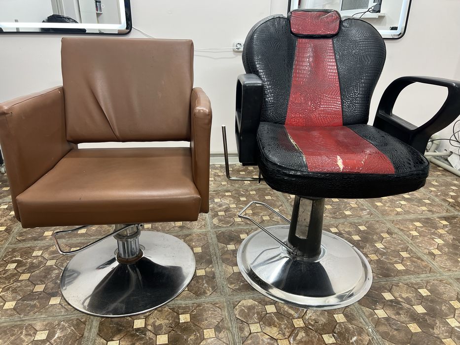 Парикмахерские кресла для салона красоты (2 шт)