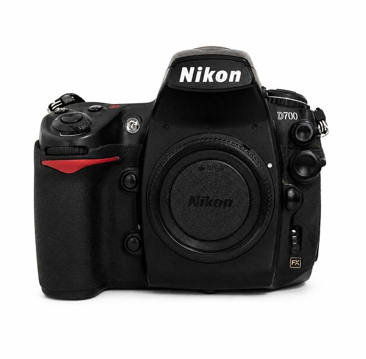 Легендарный Nikon D700. И подарки! Пробег 213 тыс.
