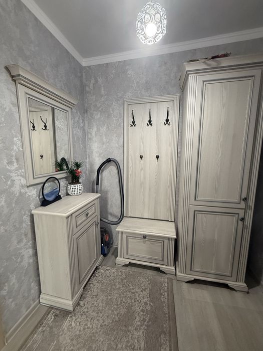 Продам прихожую