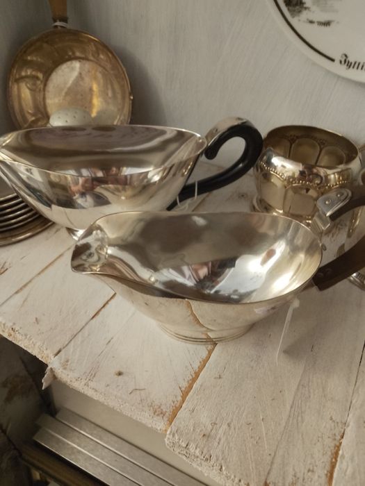 Посребрени и стъклени находки