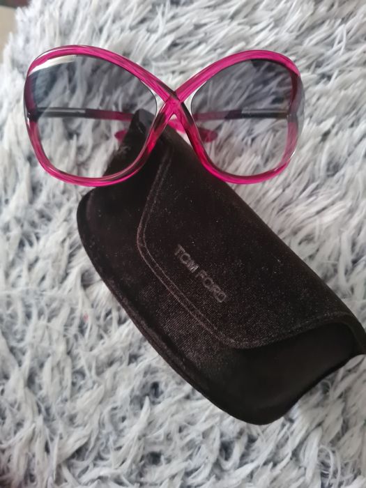 Folding Tom Ford Whitney