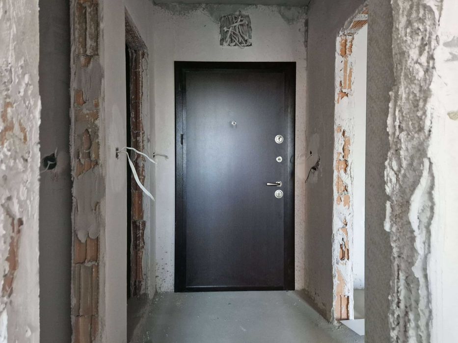 Продава се Двустаен апартамент в Бургас, Меден рудник - зона Б - 65 кв.м за 1257 €/кв.м - Снимка #1