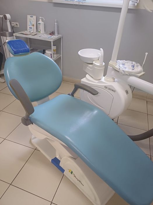 Стоматологическое кресло