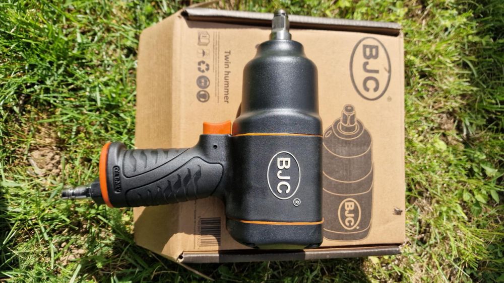 Пневматичен ударен гайковерт BJC 1/2" 1500Nm