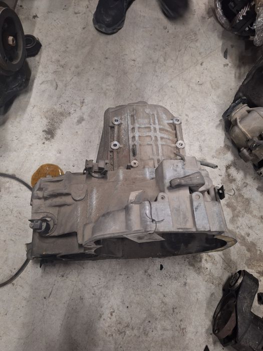 Ръчна скоростна кутия Nissan Almera Tino 1.8 16V / Нисан Алмера Тино