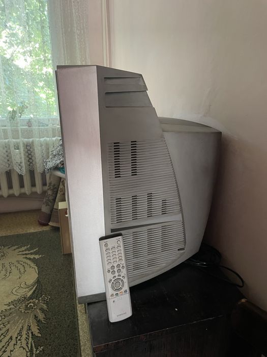 Samsung 29” 100херца