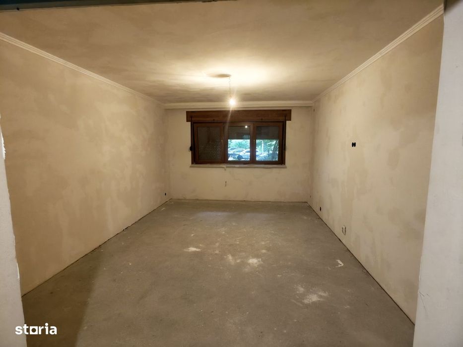 Ag Avantaj imobiliare Ap 3 cam, zona scoala 24, la o uri Brazda
