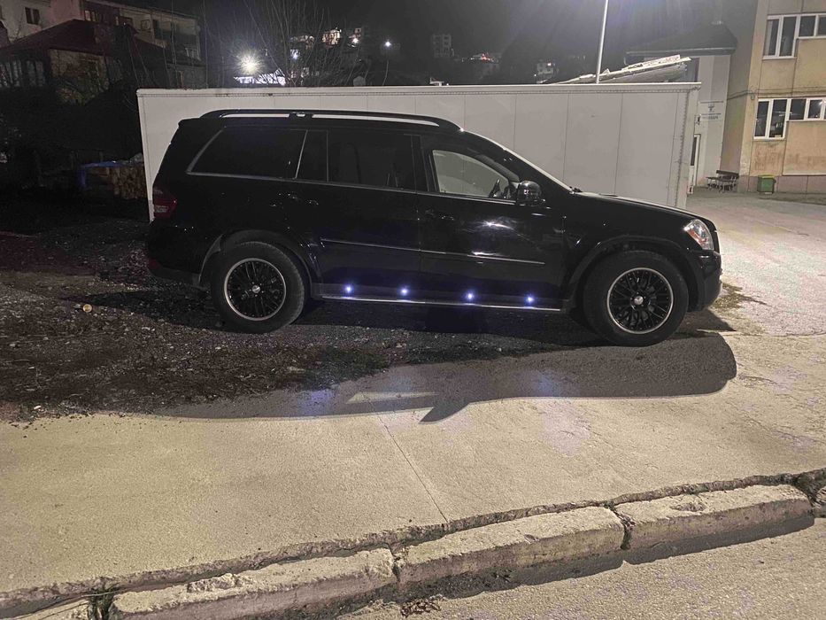 Mercedes-Benz GL 550