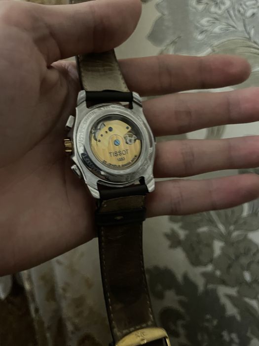 продам часы tissot