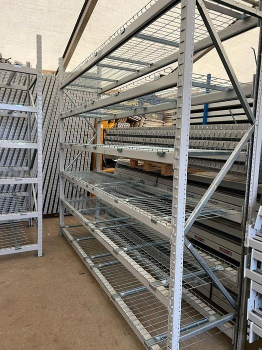 Rafturi metalice industriale premium