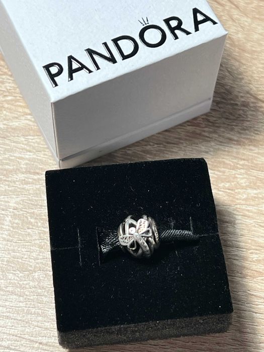 Оригинални талисмани за грина Pandora - Пандора